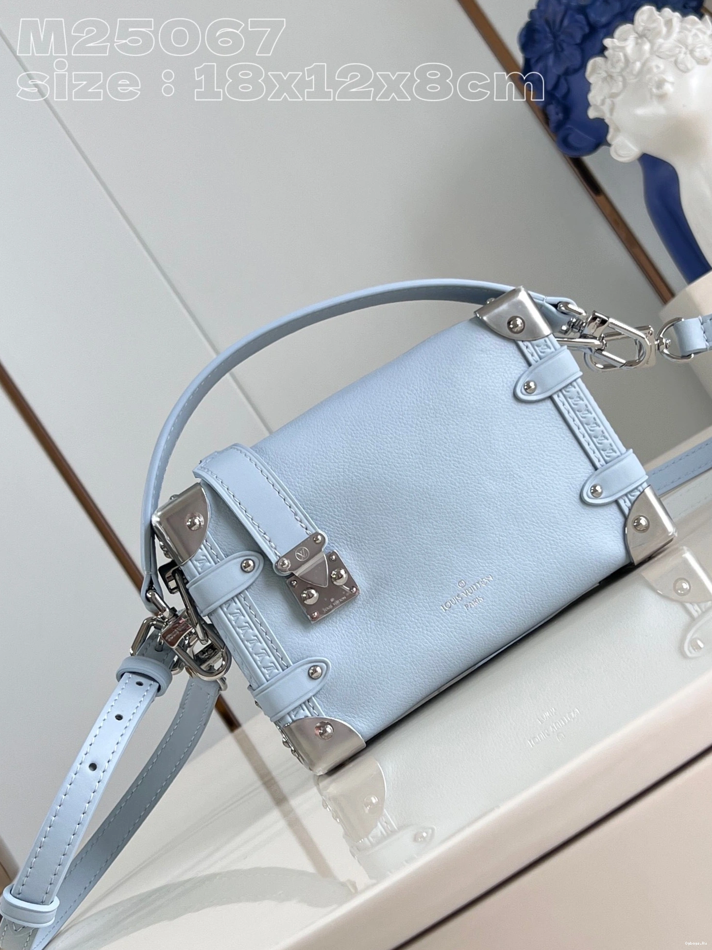 Trunk LOUIS VUITTON Side PM-18*12.5*8CM 0305